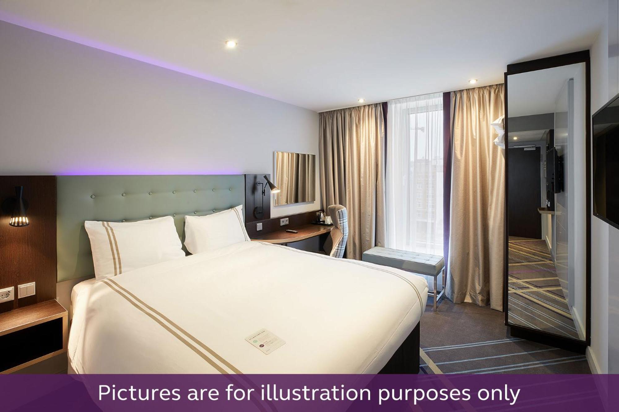 Premier Inn Leipzig City Hahnekamm エクステリア 写真